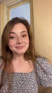 Leah Redmond's Instagram, Twitter & Facebook