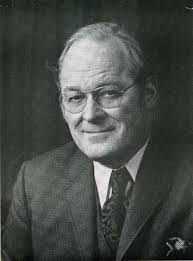 Edgar Ritchie's Instagram, Twitter & Facebook