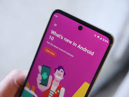 The Motorola One 5G UW Ace debuts with ...