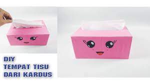 Cara membuat kerajinan flanel berupa tempat tisu dimulai dengan menyiapkan tempat tisu plastik sebagai cetakan, baik yang berbentuk kotak atau pun bulat. Cara Membuat Tempat Tisu Dari Kardus Diy Tissue Box Youtube