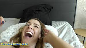 Juicy Big Ass MILF Alexis Crystal Cums Like Crazy in POV - XNXX.COM