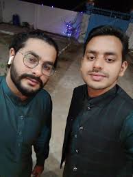 New hair, new me.🖤😛 💇‍♀️- @sonal.9 @kromakaysalon 📸- @sonianandra