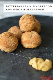 Bitterballen Der Snack Aus Den Niederlanden Zum Bier Happy Plate Rezept Snack Ideen Hollandisches Essen Lebensmittel Essen