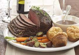 41 42 43 however, due to christmas falling in the heat of the southern hemisphere's summer, meats such as ham, turkey and chicken are sometimes served cold with cranberry sauce , accompanied by side salads or roast vegetables. A Traditional British Christmas Dinner Menu Allrecipes