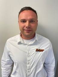 Briggs Supercenter Staff