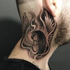Um Dia Ainda Farei Uma Tatuagem No Pescoco O Que Acham Vejam Mais Dicas De Tatuagens No Blog Www Marcodamoda Com Br Neck Tattoo Biker Tattoos Tattoos