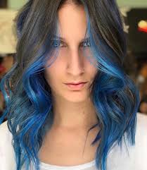 Blue Moneypiece In 2020 Hair Color Techniques Hairstyle Hair Styles