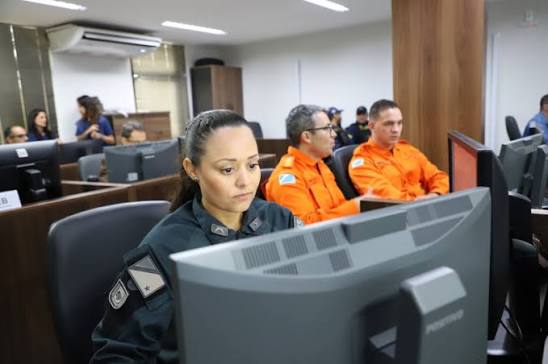 Centro de comando acompanha em tempo real segurança das eleições em MS - Diário Corumbaense