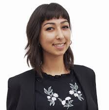 Nikki Holloway's Instagram, Twitter & Facebook