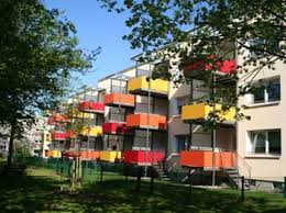 Wer nicht auf ein wohnen in der stadt besteht, findet günstige wohnungen in den vororten von rüsselsheim. Was Ist Auf Dem Balkon Erlaubt Was Verboten Recht Haufe