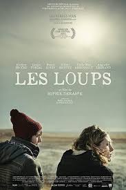 Leur vie est simple et joyeuse, mais ils cachent un secret : Les Loups En Streaming Complet En Francais 2015