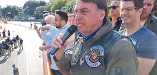 Sabe por que bolsonaro comprou motociclistas com pedágio zero para fazerem desfile em ato a favor dele mesmo? U3frkxickqft4m