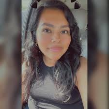 Who makes tres leches cake in Greenwood, SC?