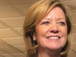 Jeanne Ives's Instagram, Twitter & Facebook