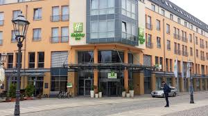 The intimate holiday inn milton keynes hotel is set in a traditional georgian building in rural newport pagnell, just off junction 14 of the m1. Aus Holiday Inn Wird First Inn Zwickau Tv Westsachsen