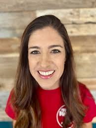 Lori Graf's Instagram, Twitter & Facebook