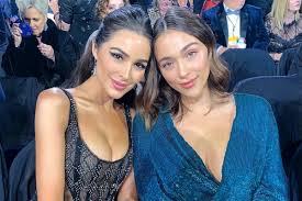 He takes every opportunity to attack the net and plays an aggressive brand of tennis. Olivia Culpo S Sister Sophia Wore Her Miss Universe Dress To Prom News Brig