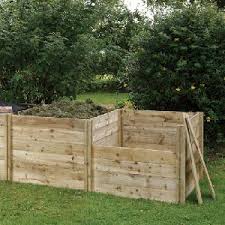 Bartco / getty images here's a slightly different way to build a compost bin out of a plastic storage container. How To Build A Compost Bin Allotment Gardens