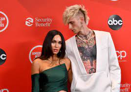 Machine Gun Kelly S Net Worth Musician Appears On Snl Performs Songs From New Album