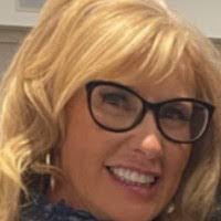 Pam Marshall's Instagram, Twitter & Facebook