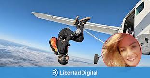 Qué llevó a una paracaidista experimentada a saltar sin activar el  paracaídas - Libertad Digital