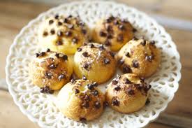 Chouquettes Aux Pepites De Chocolat Maison Josephine Petit Gateau Moelleux Moelleux Aux Pommes Gateau Moelleux