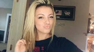 Ashley Nicole Moran (@AshleyNicoleMo4)