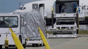 Samaritan's purse ist im deutschsprachigen raum aktiv und unterstützt bedürftige und randgruppen. Samaritan S Purse Airlift Arrives With Relief In Bahamas