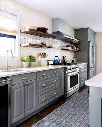 75 Farmhouse Gray Kitchen Cabinet Design Ideas Spaciroom Com Trendy Kitchen Backsplash Kitchen Layout Top Kitchen Designs
