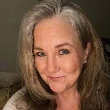 Ellen Labonte's Instagram, Twitter & Facebook