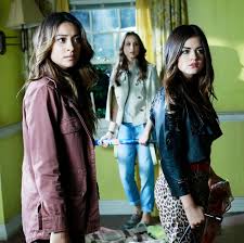 This is a list of teen dramas, which are dramatic television series with a major focus on teenage characters. Best Dysfunction Teen Shows To Stream On Netflix Hulu