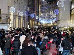 Da venerdì dalla darsena al quartiere di brera, passando per i parchi cittadini, milano è un assembramenti milano nel week end: Milano Assembramenti Per Sala Ok A Restrizioni Ma Con Equilibrio Corriere It
