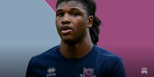 Aaron Harper-Bailey: 'All of a sudden, when you join a big professional  team, life just hits you fast'