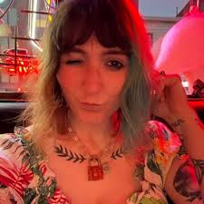 🇵🇸 The artist formerly known as the Iron Sherk (@TheIronSherk)