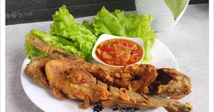 Resep pecel lele kremes kriuk renyah (crispy) sederhana dengan sambal pedas spesial mantap asli enak. 946 Resep Lele Goreng Crispy Enak Dan Sederhana Ala Rumahan Cookpad