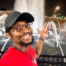 Supersonics legend Shawn Kemp is opening Seattle's first Black-owned  dispensary. His old teammate Gary Payton will join him next week for the  grand opening.