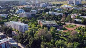 GAÜN'DE BİLGİSAYAR MÜHENDİSLİĞİ BÖLÜMÜ AÇILIYOR Gaziantep Üniversitesi  (GAÜN) önemli bir sanayi ve iş dünyası merkezi olan Gaziantep'e katkı  sağlayacak adımı attı. Yükseköğretim Kurulu (YÖK) tarafından verilen izinle  Mühendislik Fakültesi bünyesinde ...