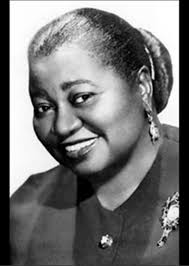 Hattie Mcdaniel Is The First African American To Win The Oscar Academy Award In 1939 For Her Role In The Movie Hattie Mcdaniel Black Hollywood Black Actresses