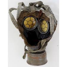 They were composed of a fabric envelope filled with cotton wool. German Wwi Model 17 Gas Mask And Filter