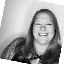 As of today, it has officially been one year since I started working at  Rogers & Cowan PMK. One year of adventure, challenge, and growth. One year  of new routine, new experiences,