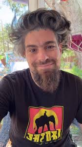 Happy Sunday! , Reflecting about changes and how we react about them. ,  Also talking about artists pushing forward in a world that supports their s  less n less. , What are your thoughts?, ...