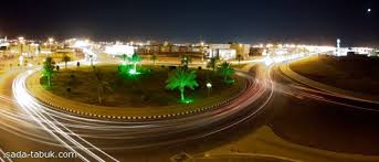 المصور العالمي الحمودي يهدي صدى تبوك صور حديثه عن مدينة تبوك عنونها بتبوك ذات مساء هذه مدينتي صحيفة صدى تبوك الألكترونية