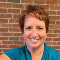 Julie Mast's Instagram, Twitter & Facebook