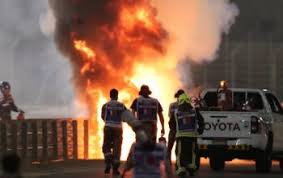 Il giocatore messicano è rimasto a terra per 10 minuti, senza dare segnali di movimento, soccorso dai medici a. Yt8uayjsatzu7m