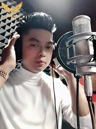 Ca sĩ, diễn viên Hồ Minh Quang tự thưởng quà khủng cho mình sau khi mẹ qua  cơn bạo bệnh