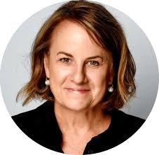 Women in Fintech: Talking Innovation, Compliance, and Mentorship with  Fenergo's Tracy Moore