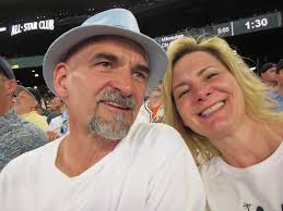 I know the season isn't going great now but let's talk about other things  regarding Mariners baseball. Name your 9 favorite position players that  played with the Mariners.