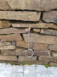 Création d'éclairages extérieurs pour mettre en valeur les atouts de votre jardin. Fixer Lampes Exterieure Mur Pierre Seche