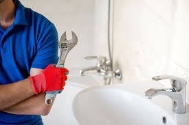 Перевод слова plumber, американское и британское произношение, транскрипция, словосочетания, однокоренные слова, примеры использования. Tips For Choosing The Right Plumber North East Connected