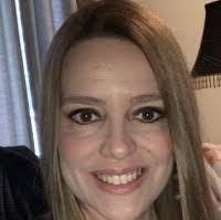 Nicole Saari's Instagram, Twitter & Facebook